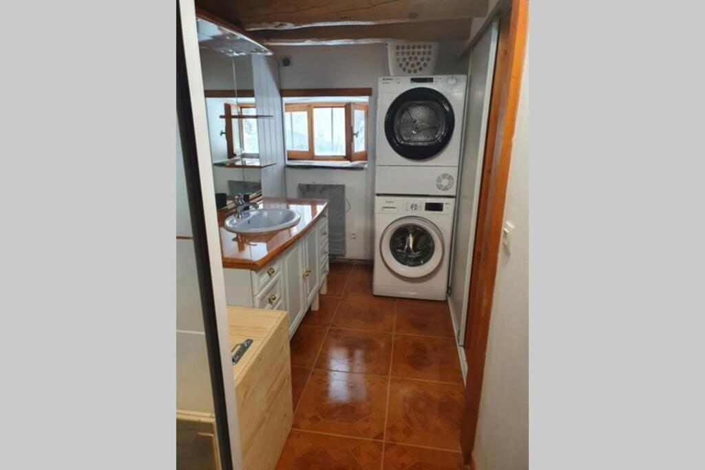 Maison Individuelle Chaleureuse Au Calme Bourg-Saint-Maurice Luaran gambar