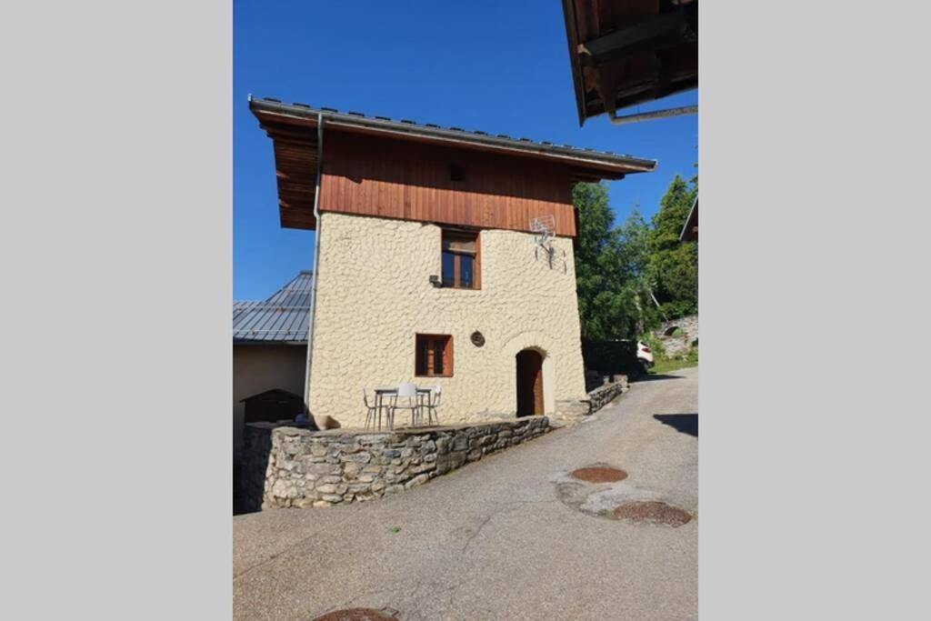 Maison Individuelle Chaleureuse Au Calme Bourg-Saint-Maurice Luaran gambar
